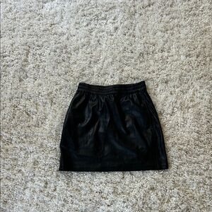 Elegant Black Women's Skirt
